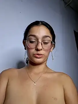 Stripchat Watch Live Sex Cams of Ary-18