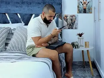 Stripchat Watch Live Sex Cams of Zack_Froone