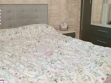 Stripchat Sex Cam of LIl_Sandra
