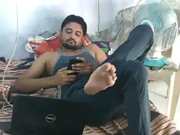 Stripchat Live Sex of ROCOGUJUBULL
