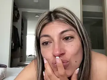 Stripchat Sex Chat of LunaBeya