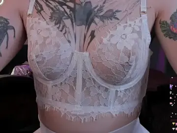 Stripchat Live Porn of tattoo_art_baby