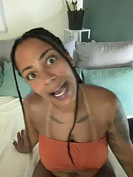 Stripchat Watch Live Sex Cams of SweetPetiteNoir