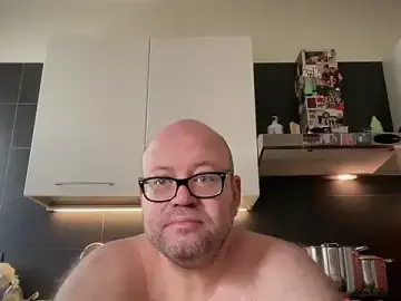 Stripchat Watch Live Sex Cams of theitalianbear