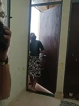 Stripchat Free Porn Cam of arushi_rao1