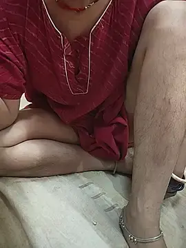 Stripchat Free Porn Cam of COUPLLE_VILLAGE