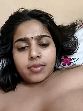 Stripchat Adult Webcam of Cute-Simmi69