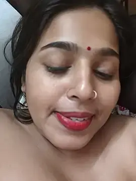 Stripchat Sex Cam of Cute-Simmi69