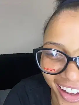 Stripchat Live Sex of PEACHWAV3