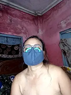 Stripchat Free Live Porn of MoonLusty