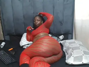 Stripchat Sex Cam of BlackSexQueenX