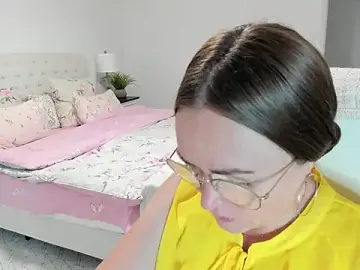 Stripchat Live Sex Cam of Vika73
