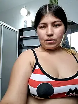 Stripchat Live Porn of royalgirls_x