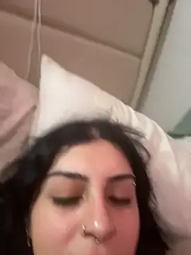 Stripchat Sex Cam of ThickerThanYoBitch