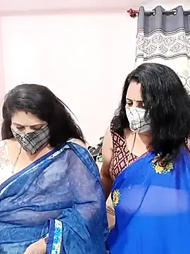 Stripchat Live Sex of Kannadasexywifes