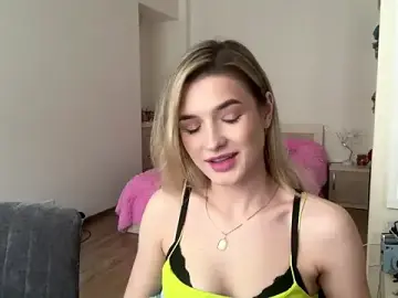 Stripchat Free Porn Cam of Midnight_Postcard