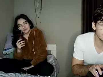 Stripchat Live Sex Cam of GringoDelicius