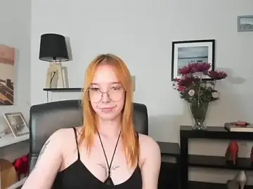 Stripchat Live Sex Cam of foxSonya