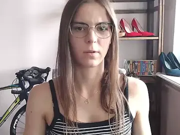 Stripchat Best Webcam of love_megi