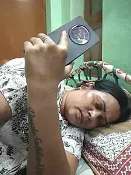 Stripchat Sex Cam of tamilaruvi
