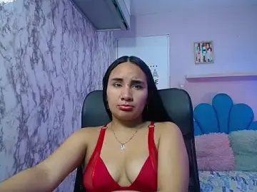 Stripchat Sex Cam of Maylin_horny19