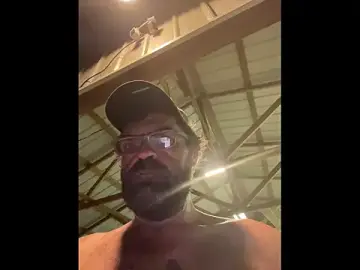 Stripchat Sex Cam of BootsAndCountry