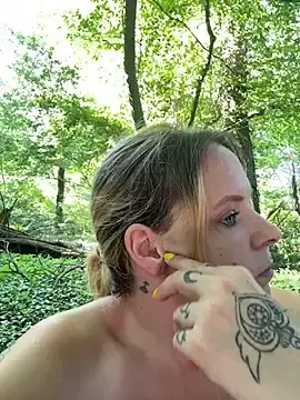 Stripchat Live Sex of SexyMilf_1987