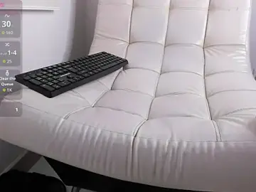 Stripchat Live Porn of Aaron_Tate