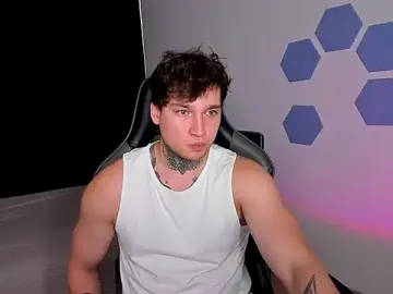 Stripchat Adult Webcam of Chris_Tyson