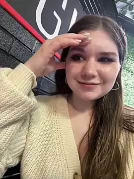 Stripchat Watch Live Sex Cams of PumaShyXD