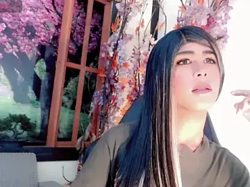 Stripchat Best Webcam of Honey_Balenciaga