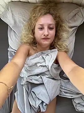 Stripchat Sex Chat of MileySummer