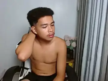 Stripchat Best Webcam of curlyasian_njxx
