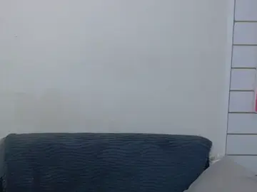 Stripchat Free Porn Cam of CuteHoney92