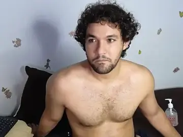 Stripchat Free Porn Cam of FreyrStyle