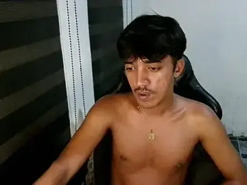 Stripchat Free Porn Cam of Spicy_RowyCam