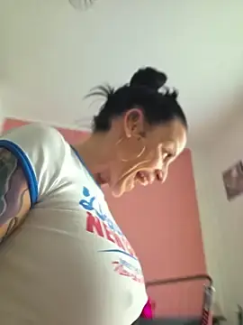 Stripchat Sex Chat of EmilyDiazofficial