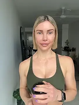 Stripchat Sex Cam of raeparks