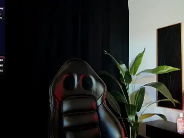 Stripchat Free Live Porn of EmiliWilliams