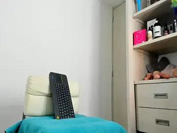 Stripchat Live Porn of shantallhotxx