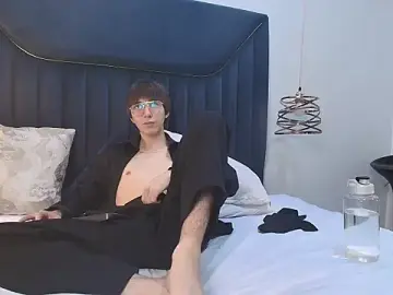 Stripchat Free Porn Cam of JeffBellfort