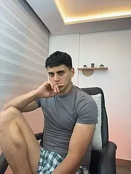 Stripchat Free Porn Cam of MarkAiken