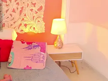 Stripchat Free Porn Cam of MalaikaBrown