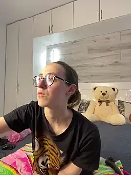 Stripchat Watch Live Sex Cams of MartiniiSelenna