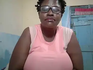 Stripchat Sex Cam of sexy_bigboobss