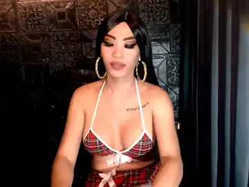 Stripchat Sex Cam of ASIANHOTTIE_69