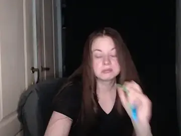 Stripchat Free Live Porn of ryhhnnagold99
