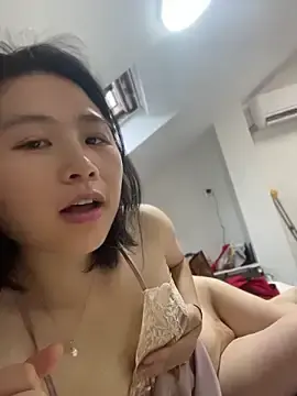 Stripchat Watch Live Sex Cams of Iridessa-