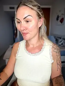 Stripchat Live Sex of NastyMilf_