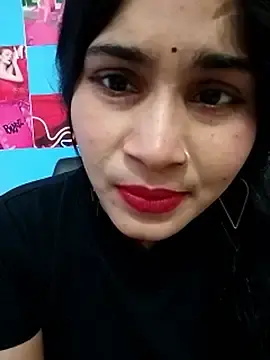 Stripchat Sex Cam of Naughty_Kiara_